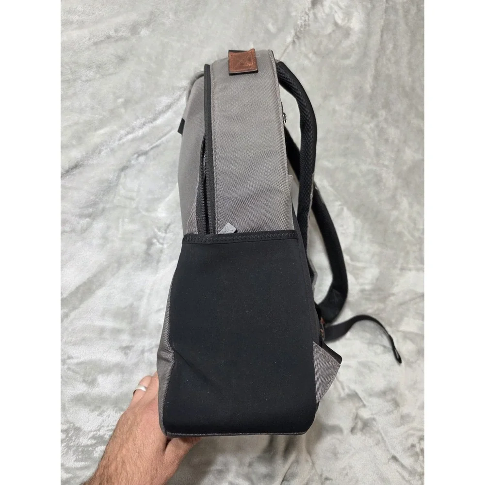 Johnston & Murphy XC4 Mens Laptop Backpack